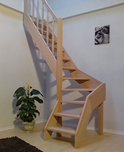 Nebentreppe mit Geländer Holz Sprossen Rechteckstab, 1/4 Wendelung ab 3. Stufe, 75 cm breit